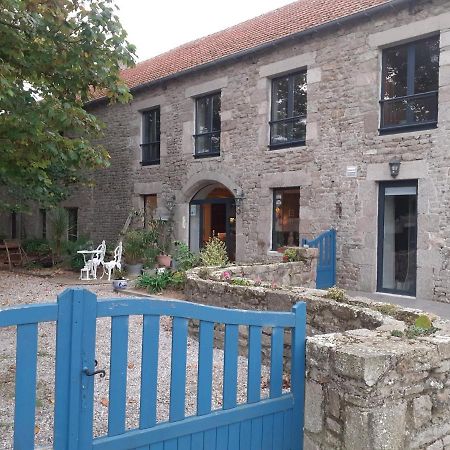 Retour Aux Sources Bed and Breakfast Gouberville Exteriör bild